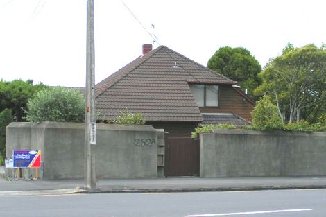 Photo of property in 2/262 Lake Road, Hauraki, Auckland, 0622