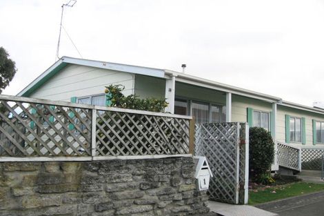 Photo of property in 1 Coromandel Court, Roslyn, Palmerston North, 4414