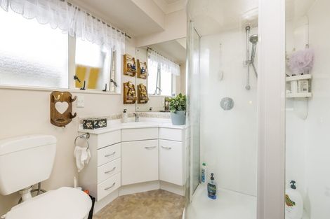 Photo of property in 81 Waimahia Avenue, Weymouth, Auckland, 2103