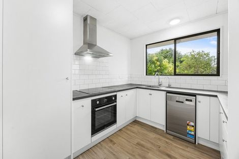 Photo of property in 10b Forest Hill Road, Henderson, Auckland, 0612