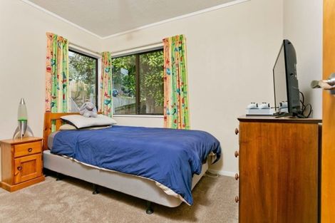 Photo of property in 1/129 Stredwick Drive, Torbay, Auckland, 0630