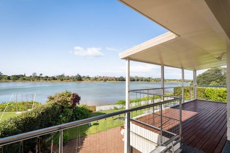 Photo of property in 16 Pohutukawa Drive, Athenree, Katikati, 3177