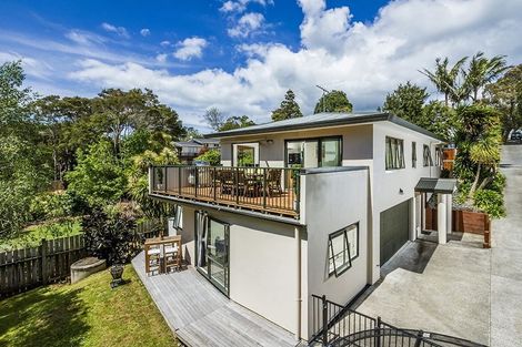 Photo of property in 71a Gledstane Road, Stanmore Bay, Whangaparaoa, 0932