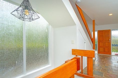 Photo of property in 31 Ocean View Road, Hatfields Beach, Orewa, 0931