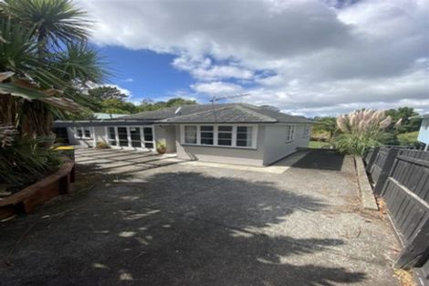 Photo of property in 28 Northfield Road, Waitakere, Auckland, 0816