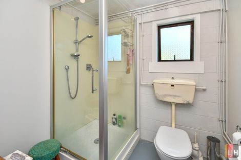 Photo of property in 20 Renwick Street, Papakura, 2110