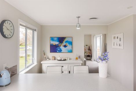 Photo of property in 10 Peters Avenue, Cloverlea, Palmerston North, 4412