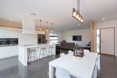 Photo of property in 19 Smith Street, Lepperton, New Plymouth, 4373