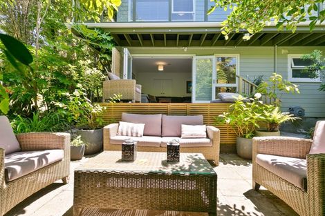 Photo of property in 12 Tensing Place, Khandallah, Wellington, 6035