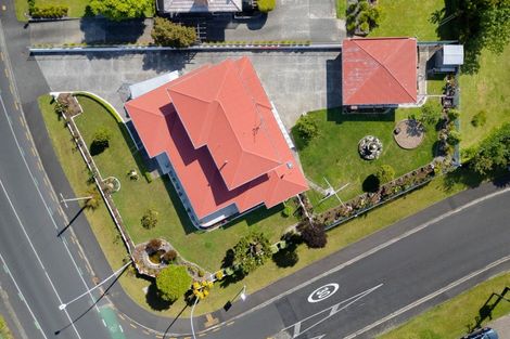 Photo of property in 42 Forest Lake Road, Forest Lake, Hamilton, 3200