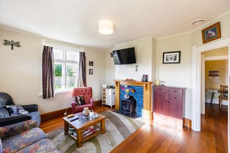 Photo of property in 33 Bowling Road, Greenmeadows, Napier, 4112