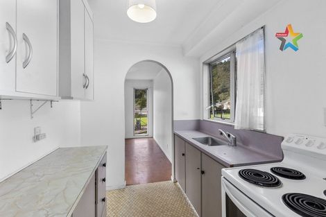 Photo of property in 61 Judd Crescent, Naenae, Lower Hutt, 5011