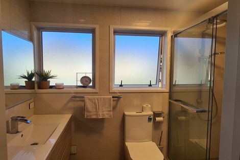 Photo of property in 122 Rowandale Avenue, Manurewa, Auckland, 2102