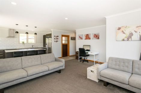 Photo of property in 33 Holdaway Street, Riversdale, Blenheim, 7201