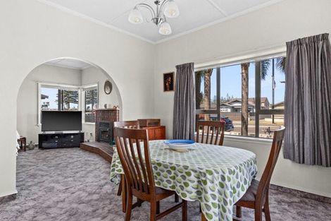 Photo of property in 13 Ellison Street, Napier South, Napier, 4110