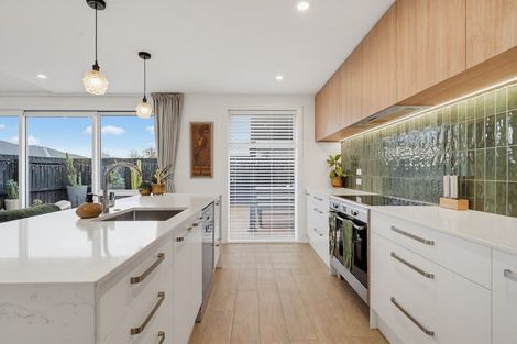 Photo of property in 4 Olearia Lane, Woodend, 7610