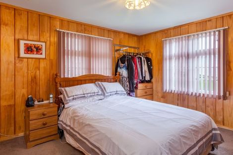 Photo of property in 639 Swanson Road, Swanson, Auckland, 0612