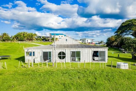 Photo of property in 11 Alcemene Lane, Baylys Beach, Dargaville, 0377