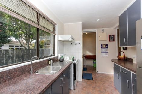 Photo of property in 42 Glamis Avenue, Bell Block, New Plymouth, 4312