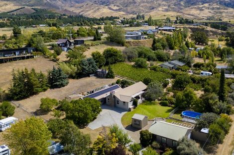 Photo of property in 45 Domain Road, Bannockburn, Cromwell, 9384