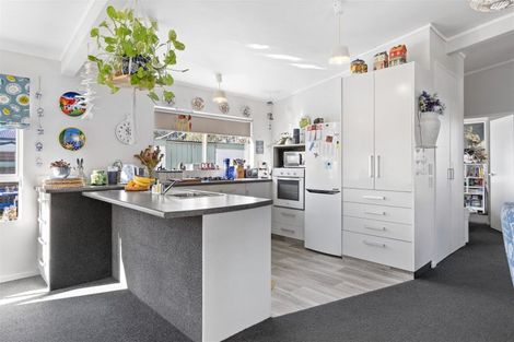 Photo of property in 33b Romilly Street, Westport, 7825