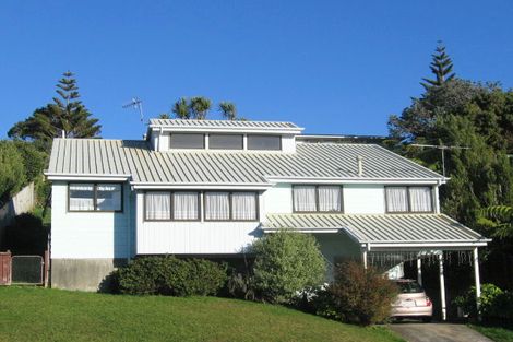 Photo of property in 114 Holborn Drive, Stokes Valley, Lower Hutt, 5019