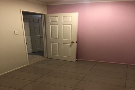 Photo of property in 25 Medvale Avenue, Flat Bush, Auckland, 2019