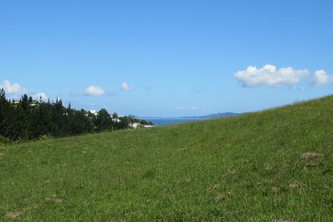 Photo of property in 24 Pekama Drive, Cable Bay, 0420