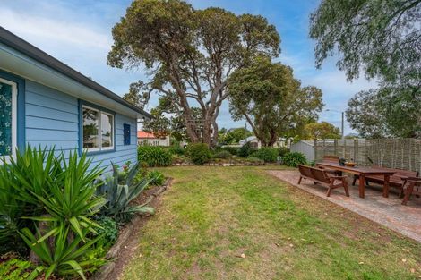Photo of property in 1 Grange Road South, Haumoana, 4102