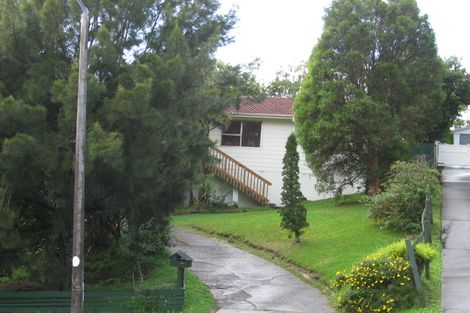 Photo of property in 33 Robbies Road, Shelly Park, Auckland, 2014