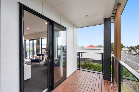 Photo of property in 16 Cuba Street, Petone, Lower Hutt, 5012