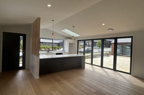 Photo of property in 34 Howden Drive, Jacks Point, 9371