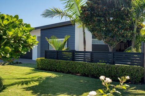 Photo of property in 22 Te Aranga Drive, Papamoa Beach, Papamoa, 3118