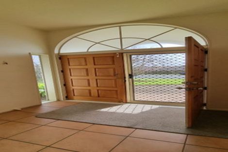 Photo of property in 118 Meadowland Drive, Somerville, Auckland, 2014