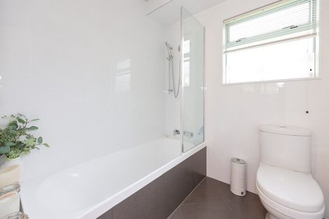 Photo of property in 41 Hythe Terrace, Mairangi Bay, Auckland, 0630