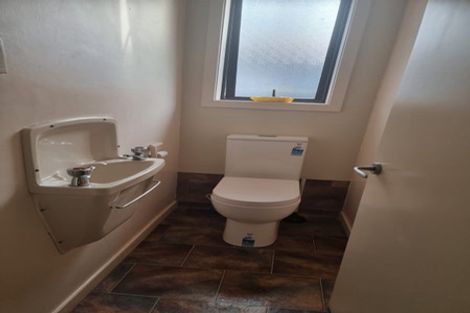 Photo of property in 4 Oakfield Street, Burnside, Christchurch, 8053