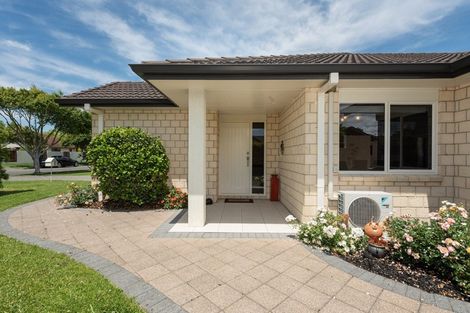 Photo of property in 9 Glenmonarch Place, Pyes Pa, Tauranga, 3112