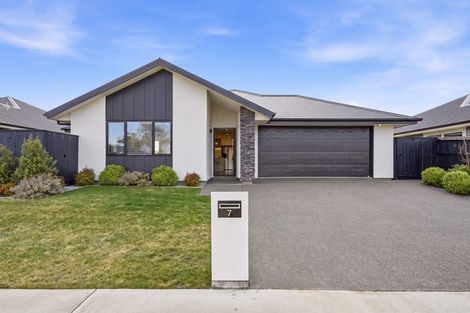 Photo of property in 7 Cam Mill Place, Rangiora, 7400