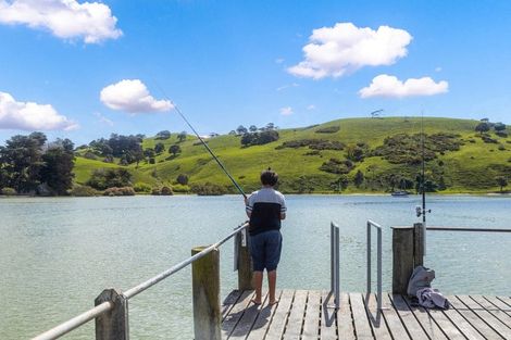 Photo of property in 18 Bennett Street, Port Albert, Wellsford, 0973