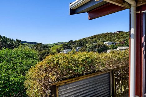 Photo of property in 20 Grays Road, Plimmerton, Porirua, 5026