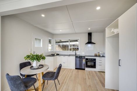 Photo of property in 45 Middle Road, Havelock North, 4130