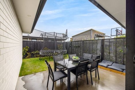 Photo of property in 15 Batchelor Place, Kaiapoi, 7630