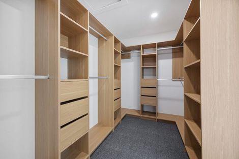 Photo of property in 8 Mill Hill Close, Flat Bush, 2019