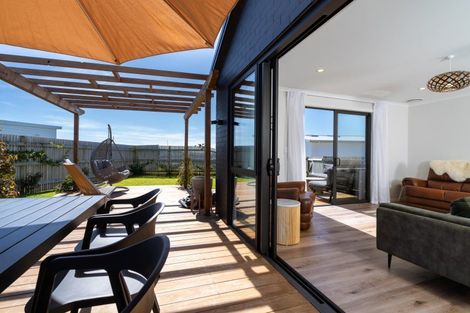 Photo of property in 16 Tunarau Street, Raglan, 3225