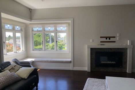 Photo of property in 128 Wheturangi Road, Greenlane, Auckland, 1051