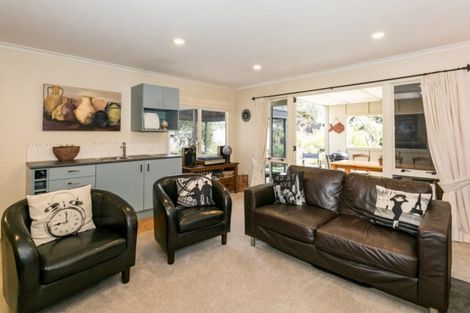 Photo of property in 245 Whirinaki Road, Eskdale, Napier, 4182