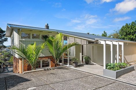 Photo of property in 32 Seaview Avenue, Northcote, Auckland, 0627