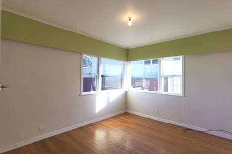 Photo of property in 27 Portadown Avenue, Pakuranga Heights, Auckland, 2010