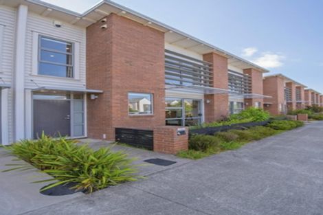 Photo of property in 4 Kittyhawk Lane, Hobsonville, Auckland, 0616