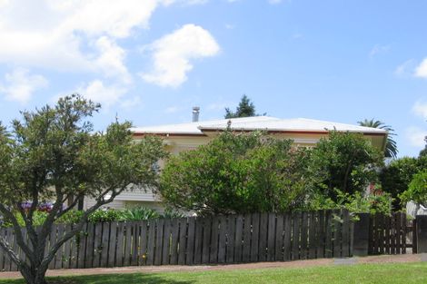 Photo of property in 18 Donegal Street, Avondale, Auckland, 0600